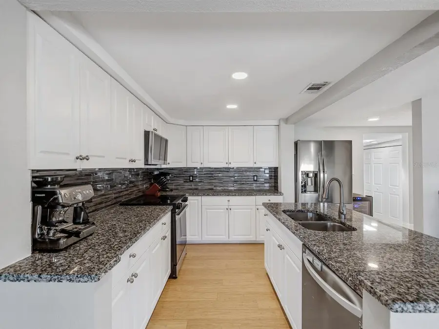 5240 43rd Terrace N, Saint Petersburg, FL 33709 - #2