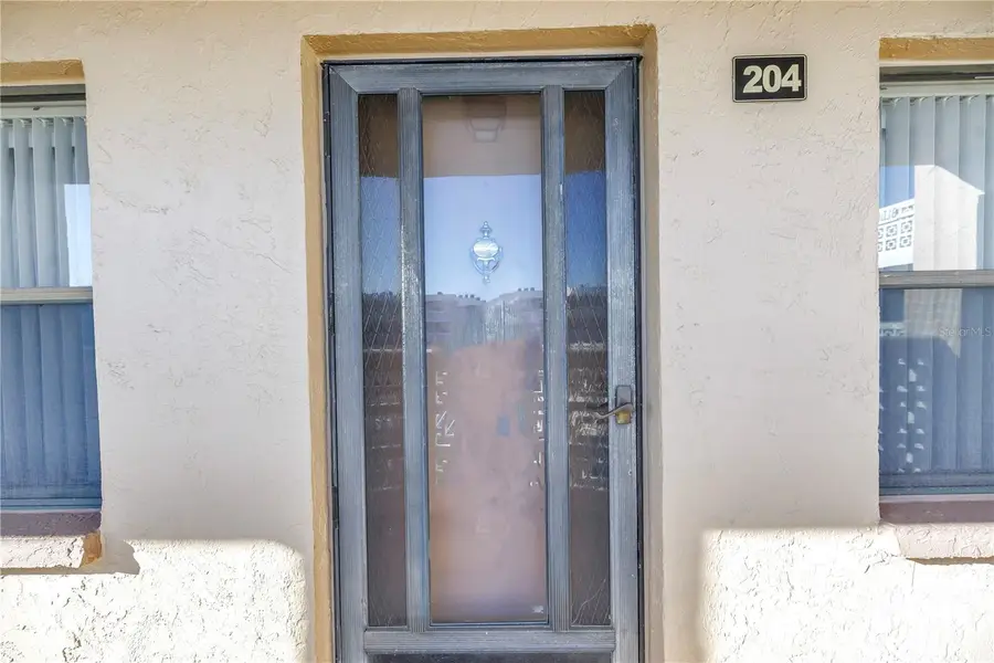 4920 Locust Street Ne #204, Saint Petersburg, FL 33703 - #2