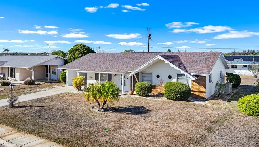 1513 Arrowhead Drive, Sun City Center, FL 33573 - #2