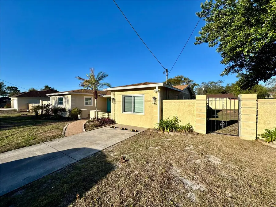 9812 N Oklawaha Avenue, Tampa, FL 33617 - #2