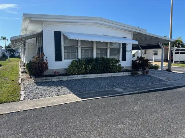 136 Royal Palm Circle, LARGO, FL 33778