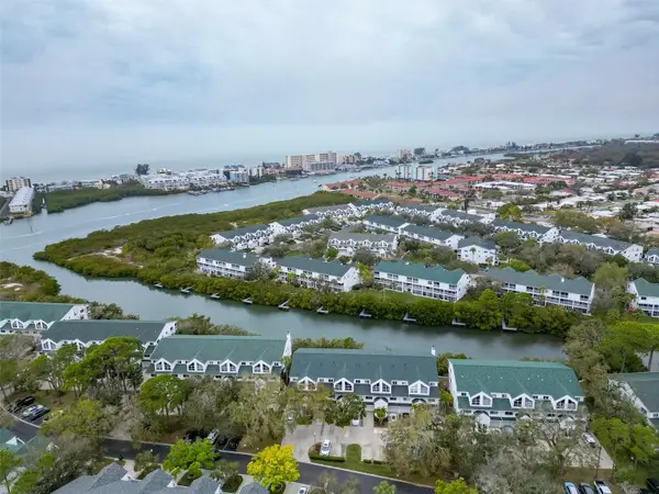 9936 Indian Key Trail #22, SEMINOLE, FL 33776