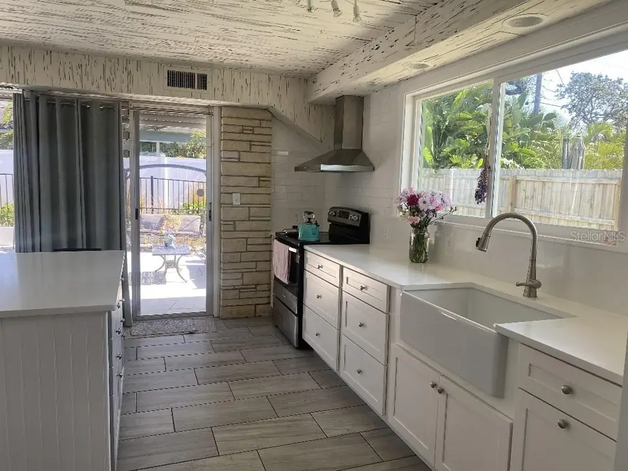 307 Orangewood Lane, Largo, FL 33770 - #3