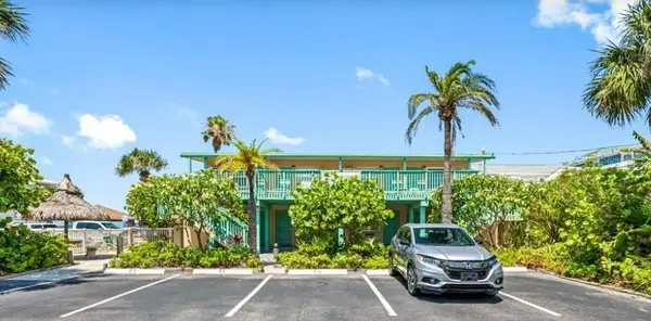 2700 Gulf Boulevard #2, BELLEAIR BEACH, FL 33786