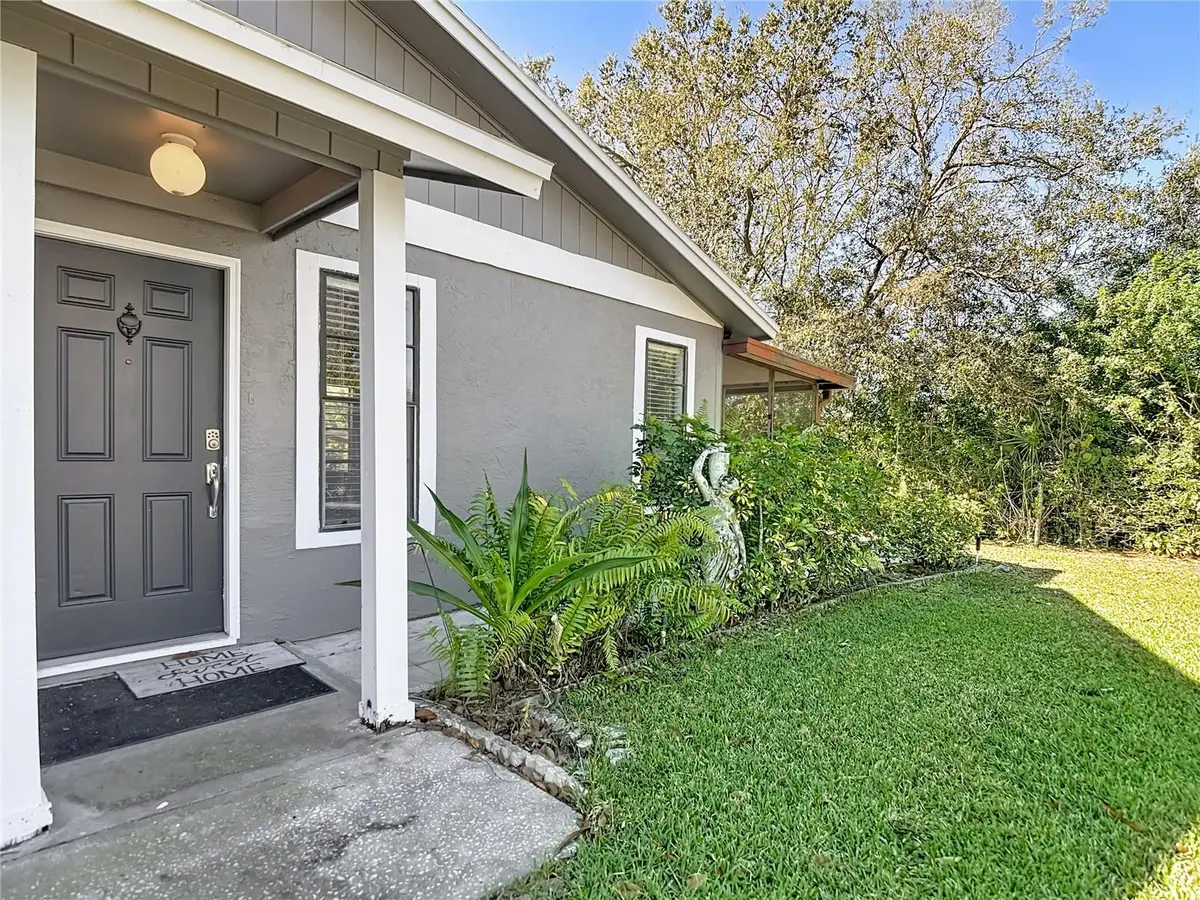 10121 Lake Oak Circle, Tampa, FL 33624 - #1