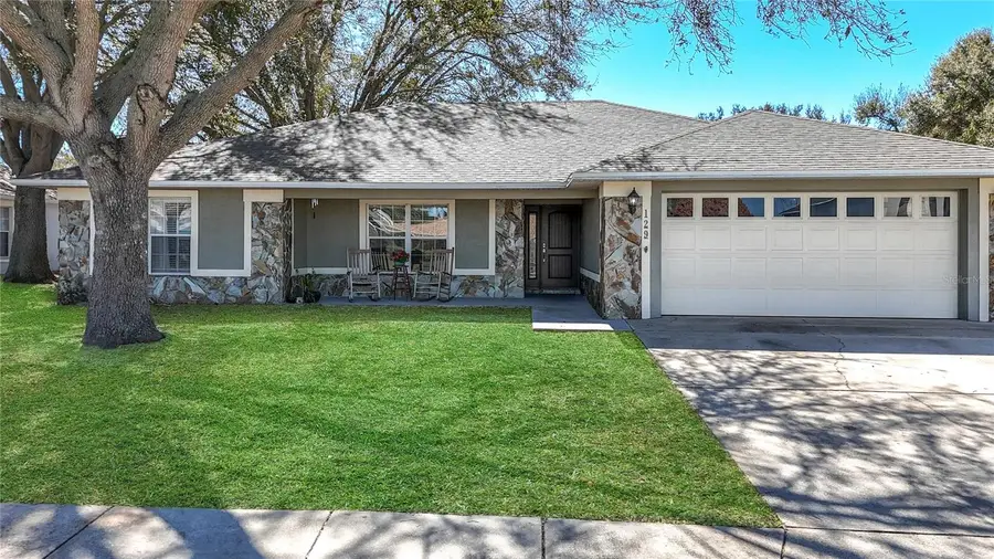 129 Evergreen Drive, Auburndale, FL 33823 - #2