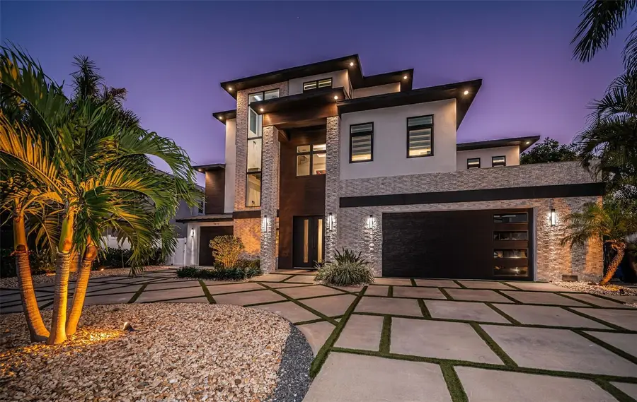 7822 Causeway Boulevard S, Saint Petersburg, FL 33707 - #3