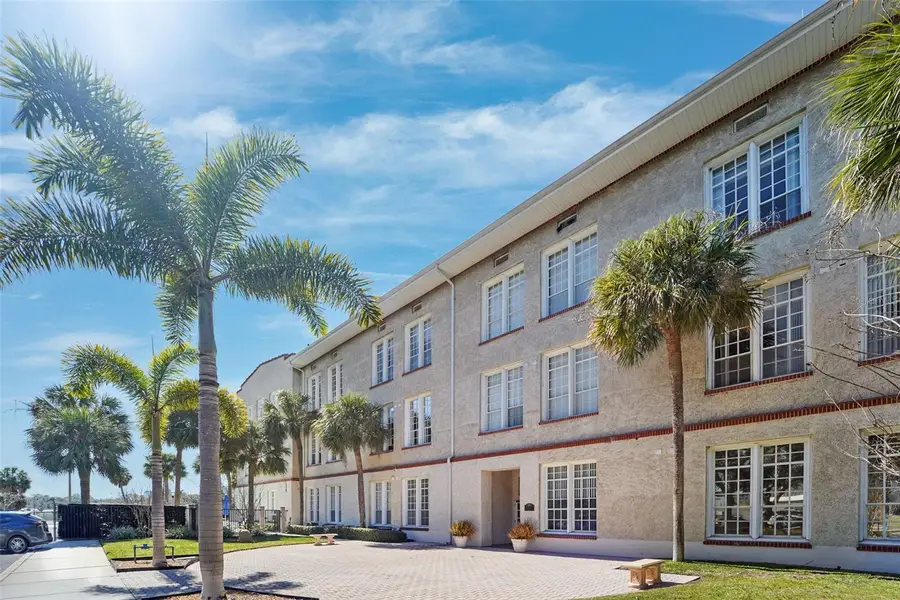 701 Mirror Lake Drive N #120, Saint Petersburg, FL 33701 - #2