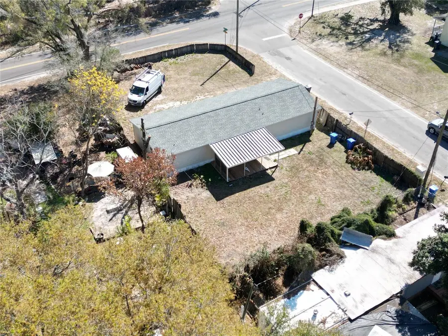 901 S Kingsway Road, Seffner, FL 33584 - #2