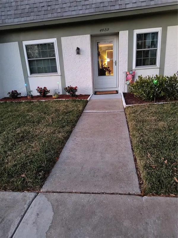 4653 Lake Villa Drive #B, CLEARWATER, FL 33762