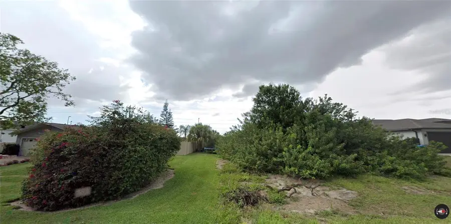 2206 NE 16th Place, Cape Coral, FL 33909 - #2