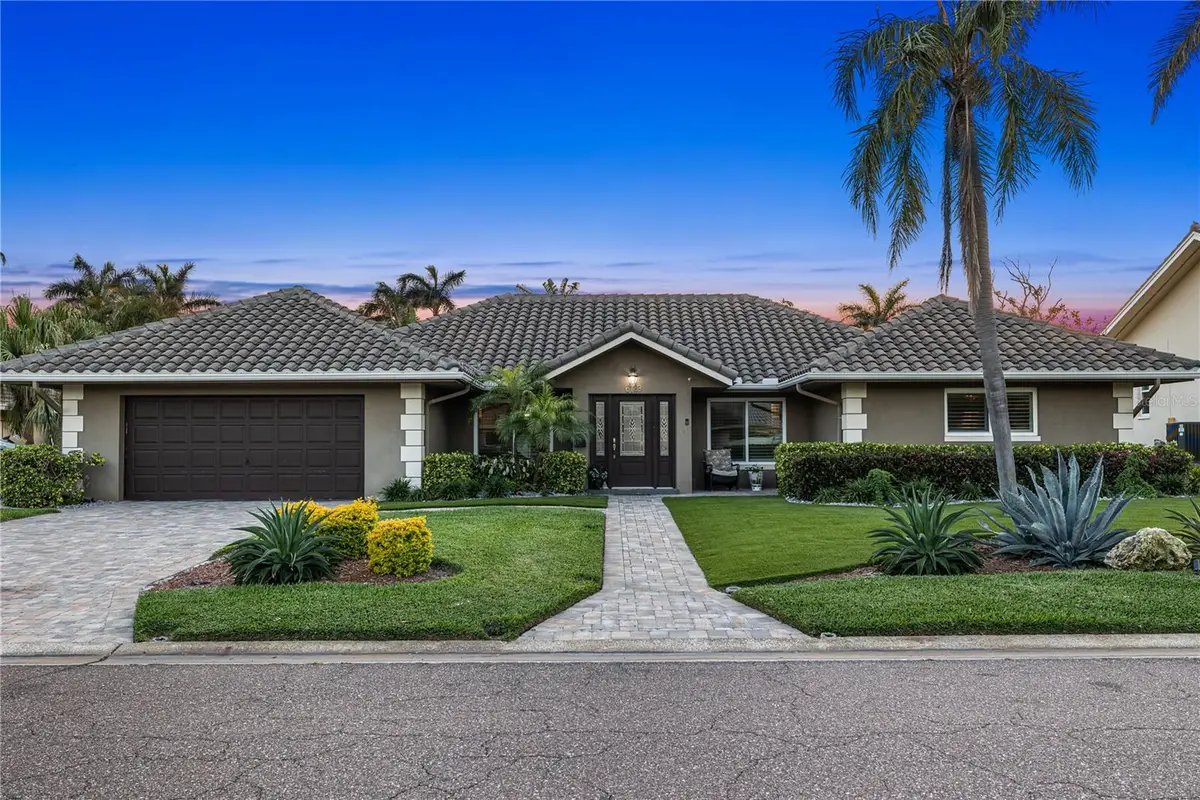 6129 Leeland Street S, Saint Petersburg, FL 33715 - #1