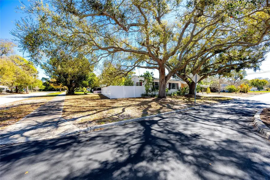 731 72nd Street N, Saint Petersburg, FL 33710 - #2