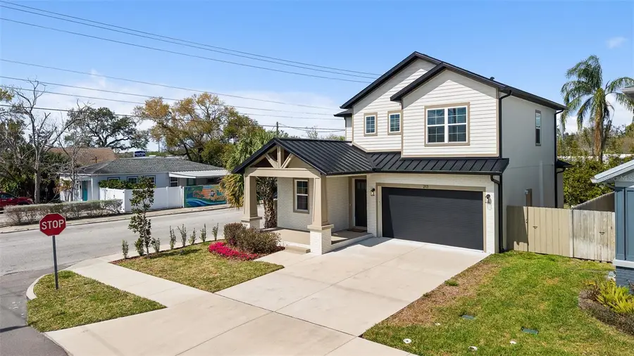 213 W Giddens Avenue, Tampa, FL 33603 - #2