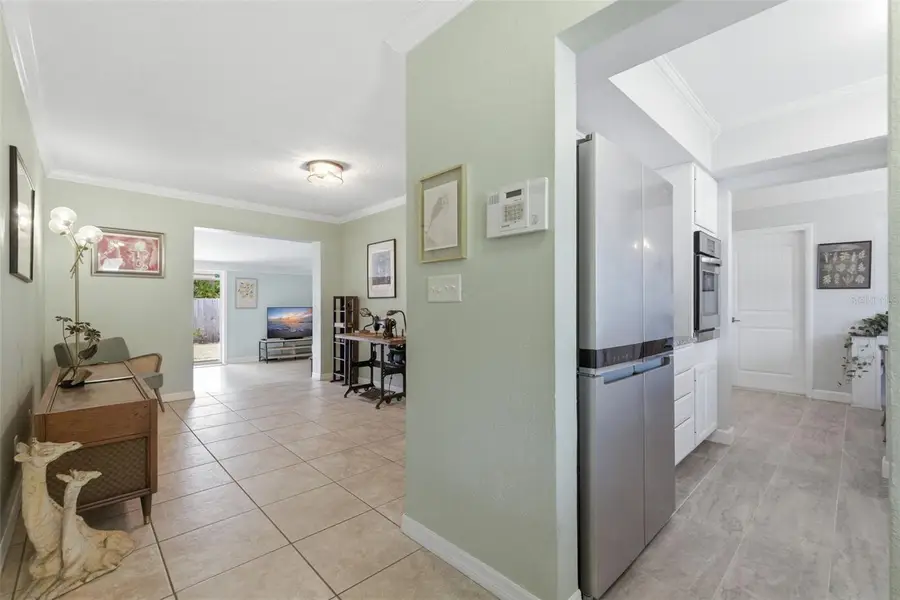 4415 7th Street S, Saint Petersburg, FL 33705 - #3