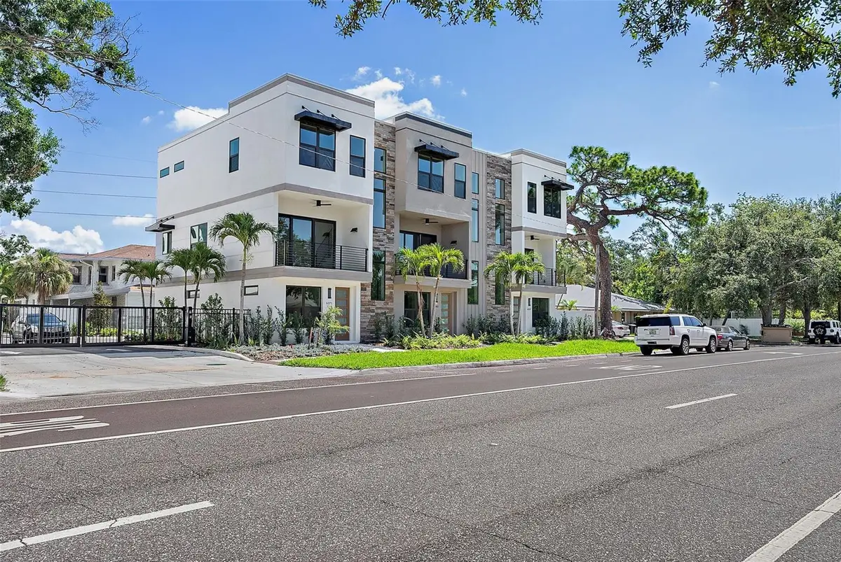 80 64th Street S, Saint Petersburg, FL 33707 - #1