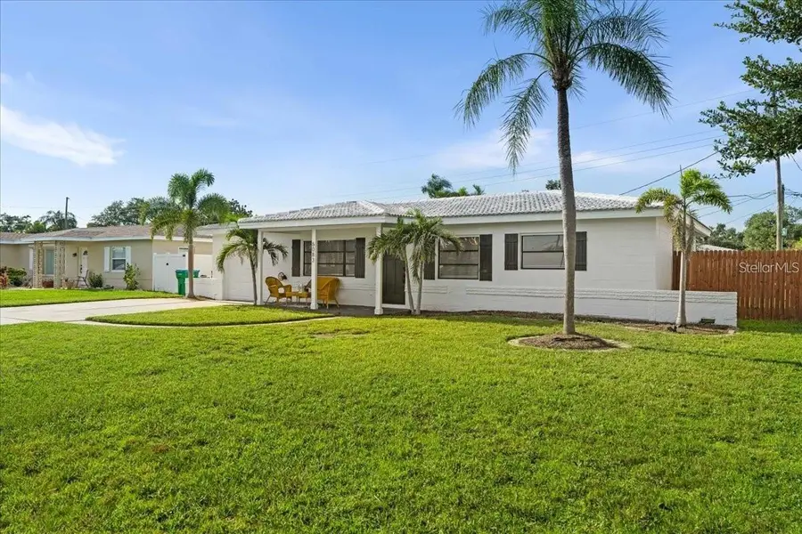 6083 50th Avenue N, Kenneth City, FL 33709 - #2