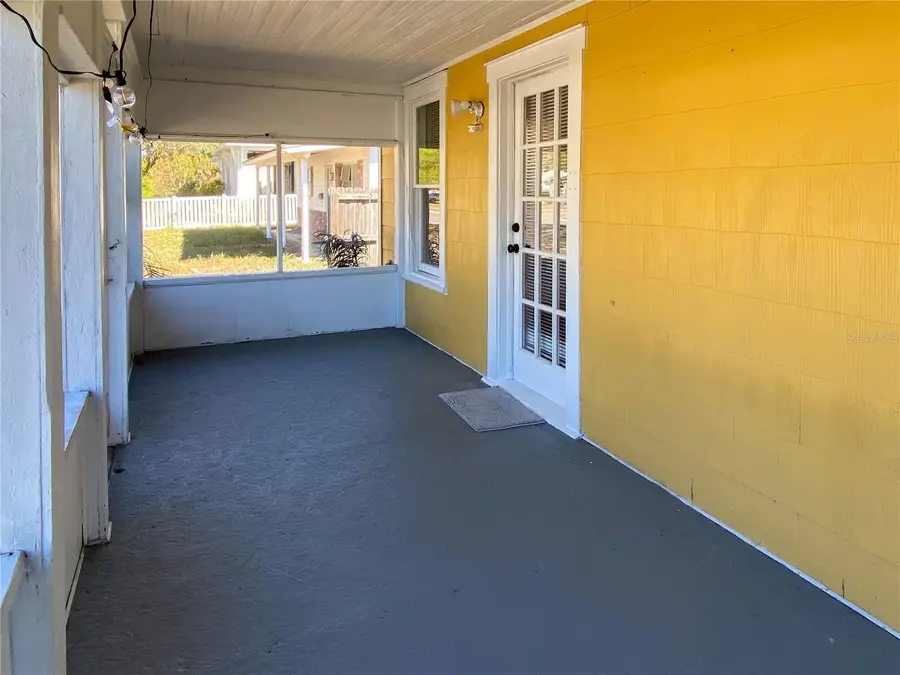 1466 30th Avenue N, Saint Petersburg, FL 33704 - #3