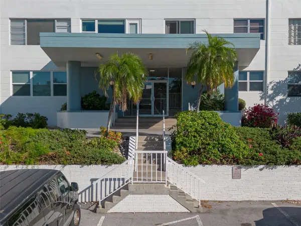 55 Harbor View Lane #301, BELLEAIR BLUFFS, FL 33770