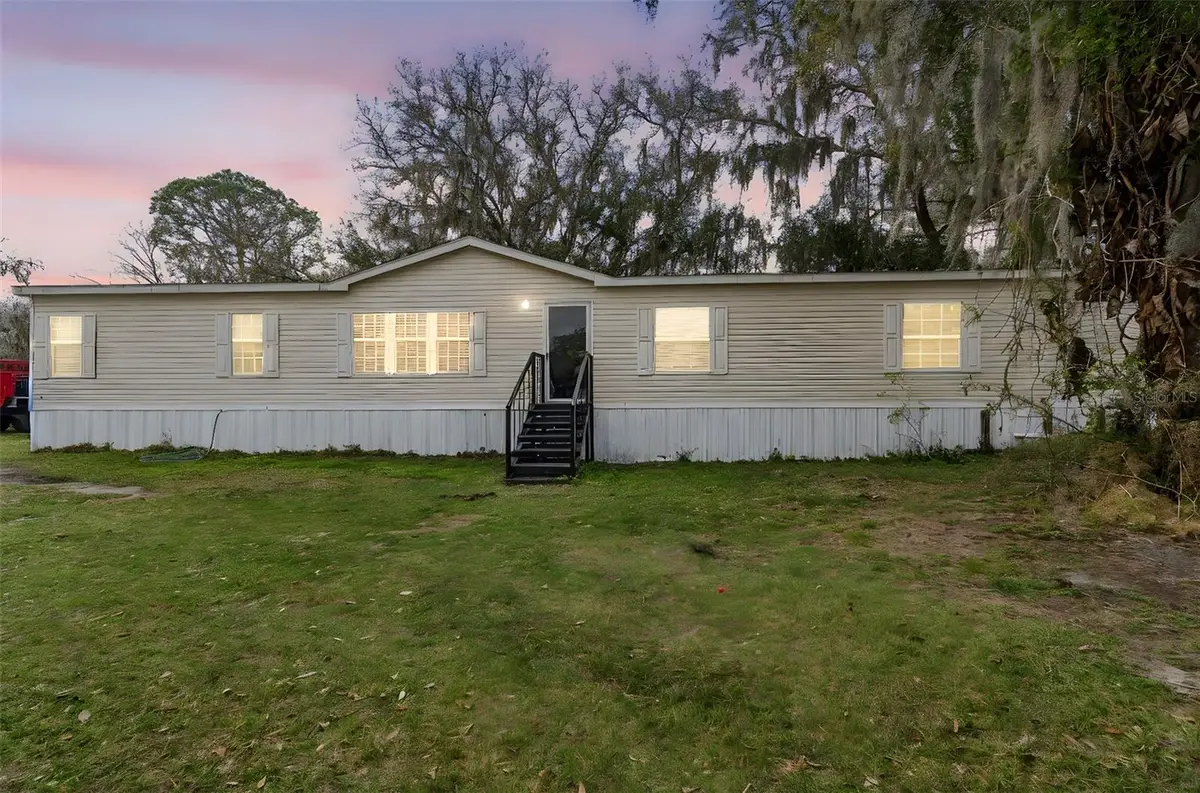 27435 Holiday Drive, Dade City, FL 33525 - #1