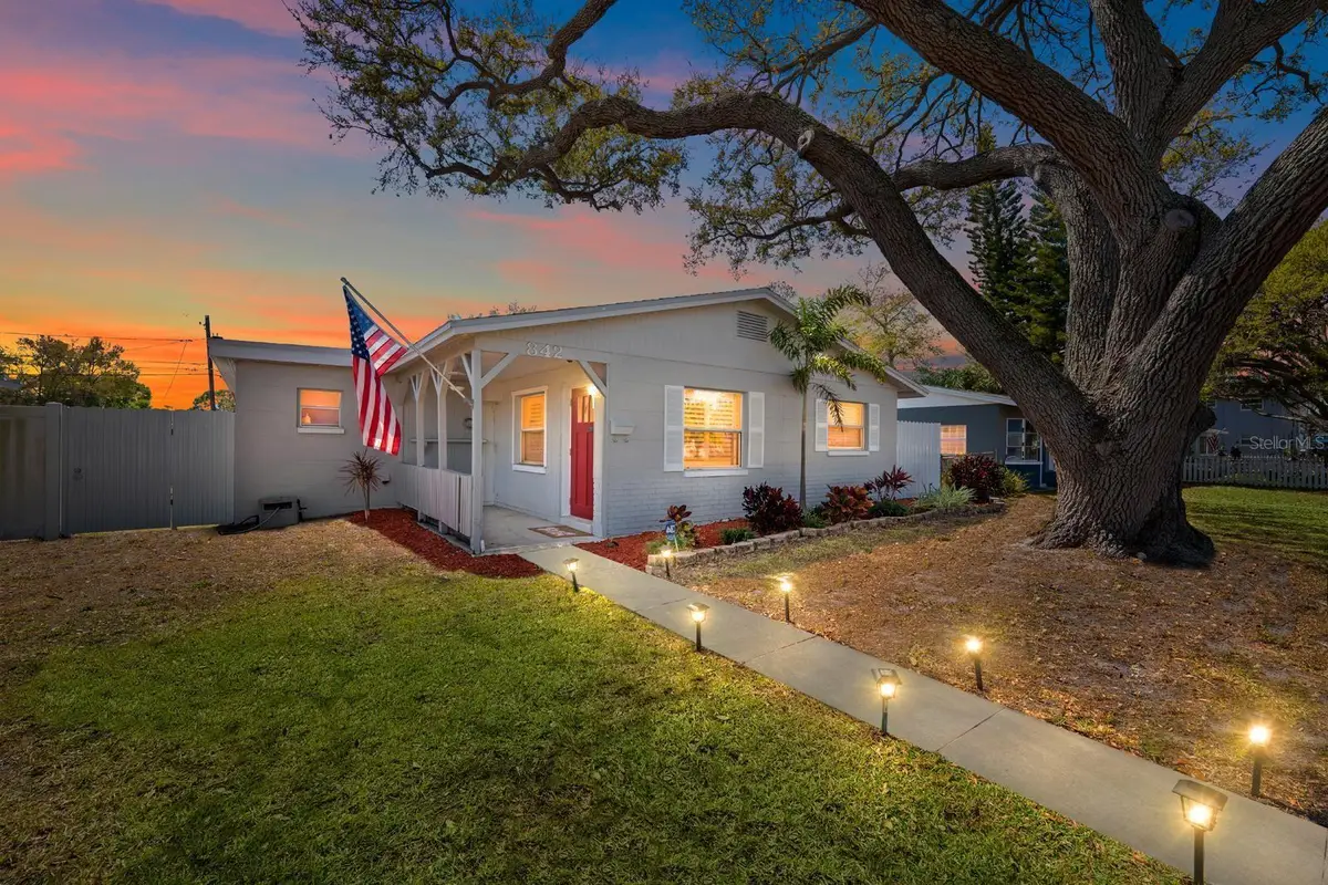 842 90th Avenue N, Saint Petersburg, FL 33702 - #1