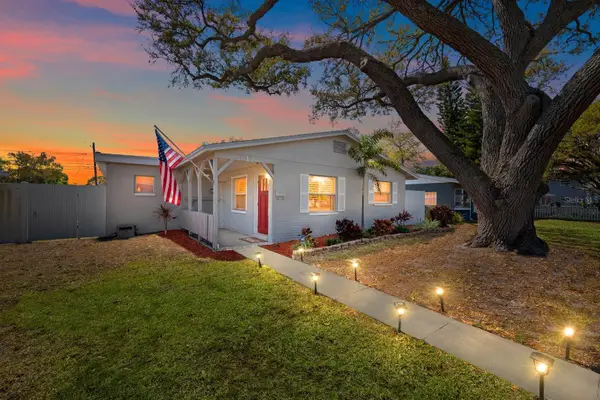 842 90th Avenue N, ST PETERSBURG, FL 33702