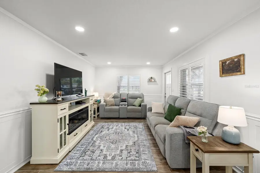 842 90th Avenue N, Saint Petersburg, FL 33702 - #3