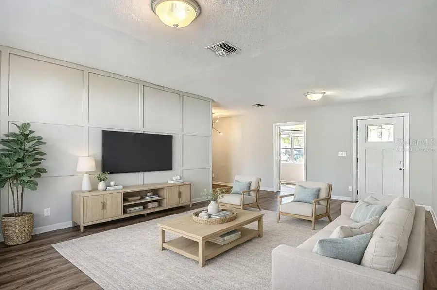 3907 W Rogers Avenue, Tampa, FL 33611 - #3