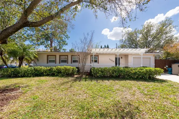 1700 74th Avenue N, ST PETERSBURG, FL 33702