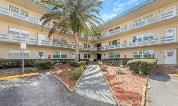 5750 80th Street N #B-206, ST PETERSBURG, FL 33709