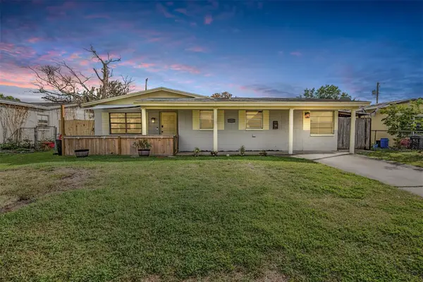 5960 89th Avenue N, PINELLAS PARK, FL 33782