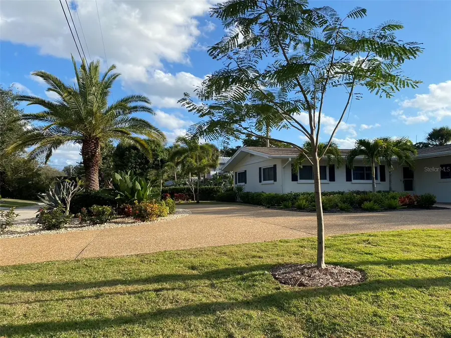 814 Paradise Way, Sarasota, FL 34242 - #2