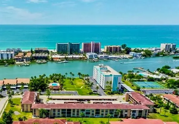 10215 Regal #15, LARGO, FL 33774