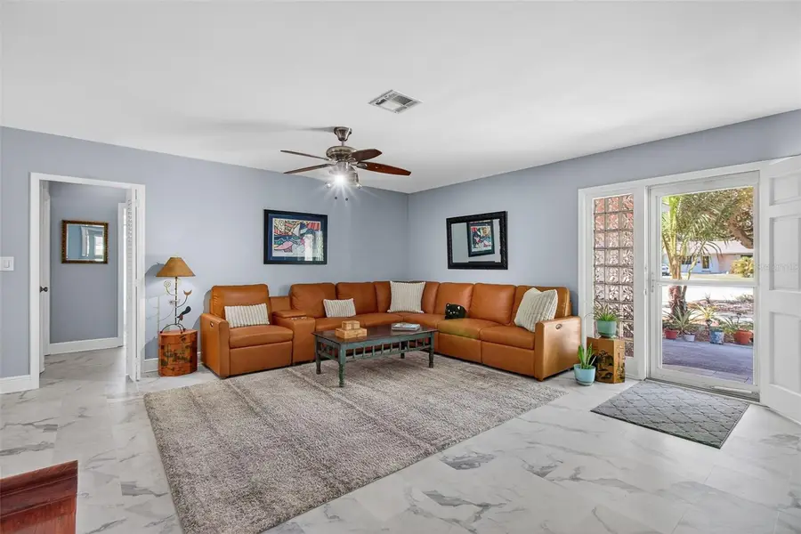 5723 1st Street Ne, Saint Petersburg, FL 33703 - #2