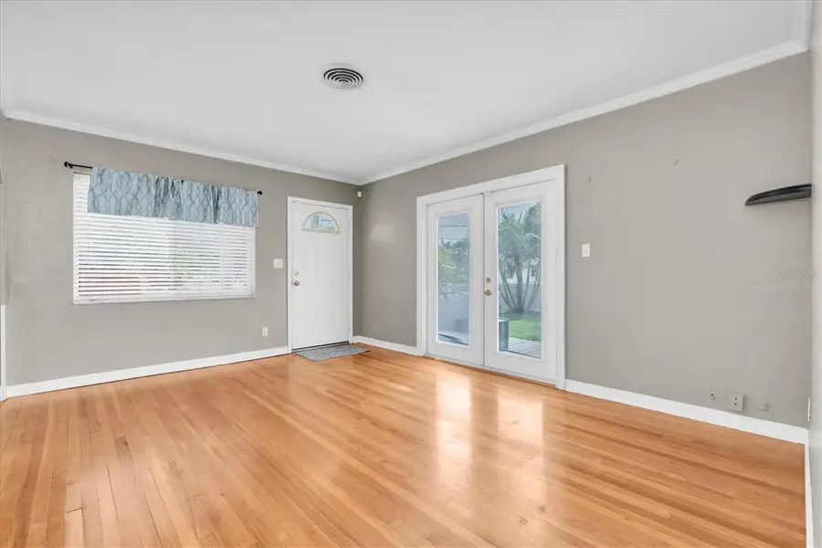 200 62nd Street N, Saint Petersburg, FL 33710 - #3