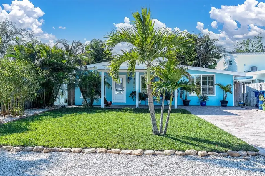 137 Pennsylvania Avenue, Palm Harbor, FL 34683 - #3