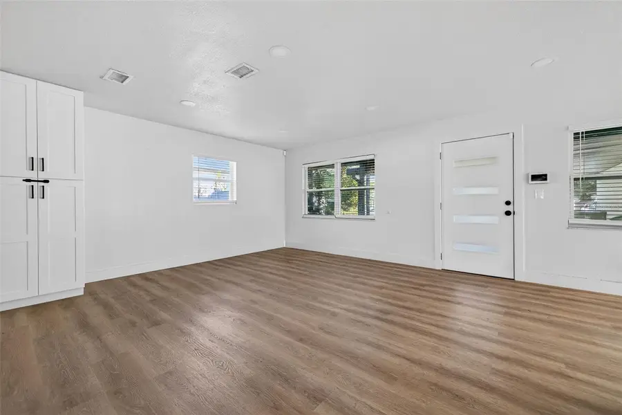 4618 W Pearl Avenue, Tampa, FL 33611 - #3