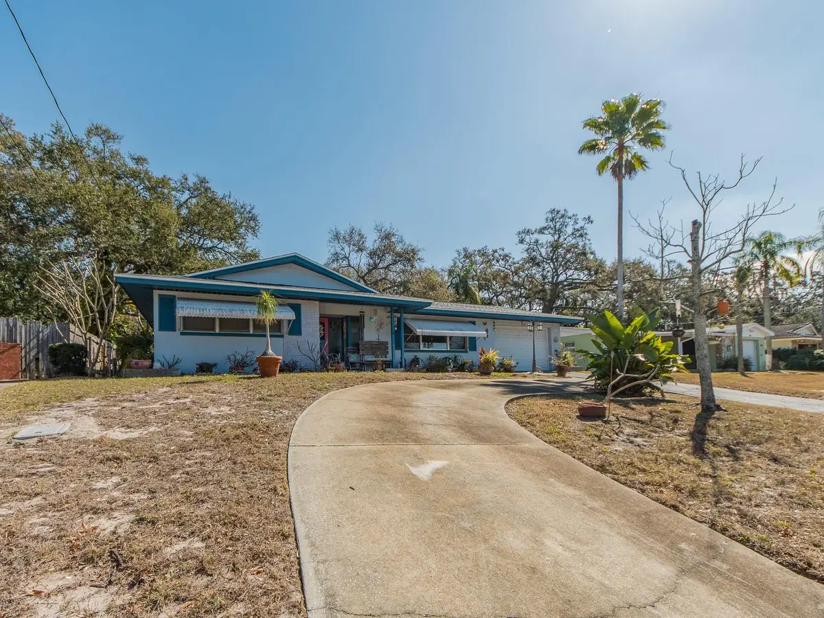 471 Sierra Circle E, Largo, FL 33770 - #1