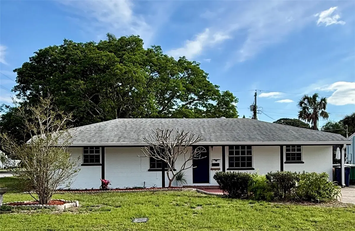 4102 W Bay Vista Avenue, Tampa, FL 33611 - #1