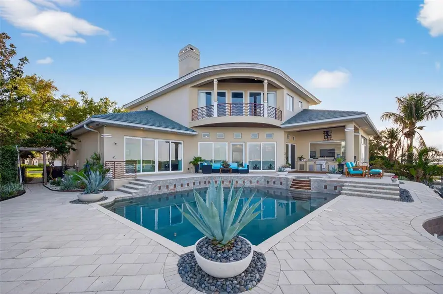 2279 Mermaid Point Ne, Saint Petersburg, FL 33703 - #2