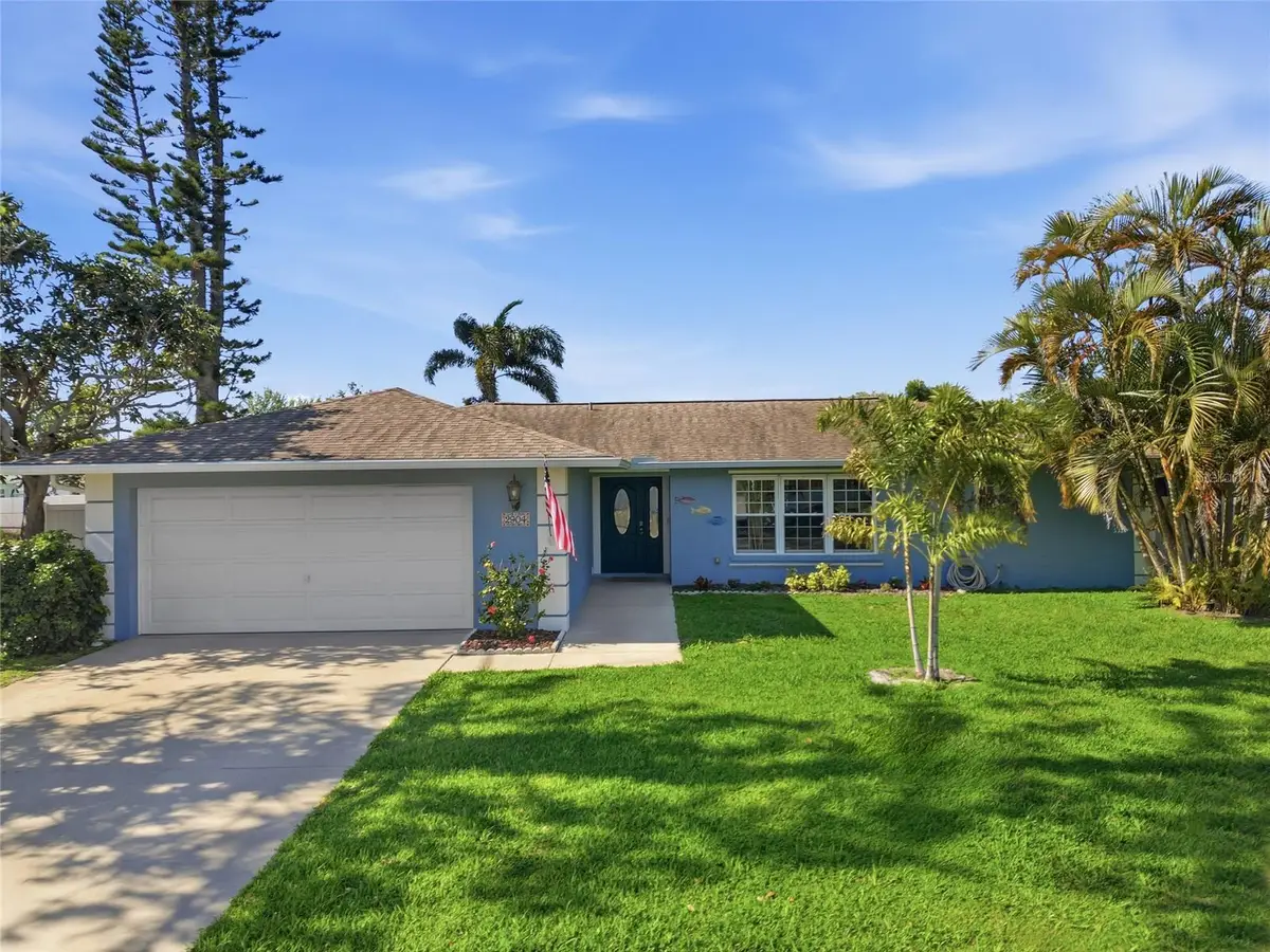 2904 Norwich Drive W, Bradenton, FL 34205 - #1