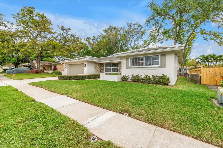 12088 70th Avenue, Seminole, FL 33772 - #2