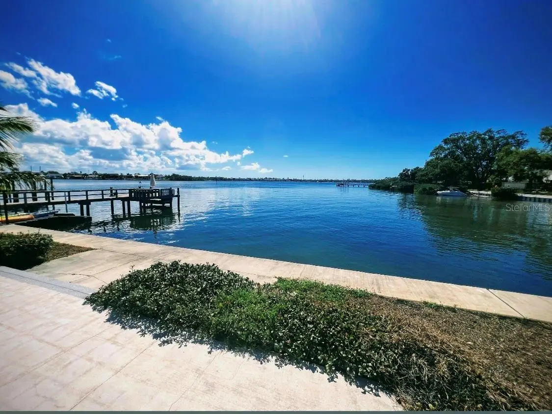 2431 Sunrise Drive Se, Saint Petersburg, FL 33705 - #1