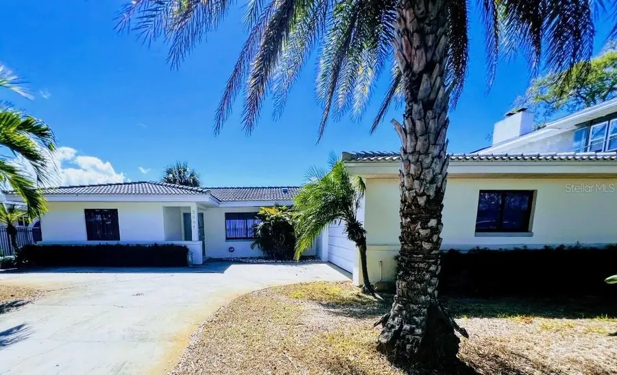 2431 Sunrise Drive Se, Saint Petersburg, FL 33705 - #2