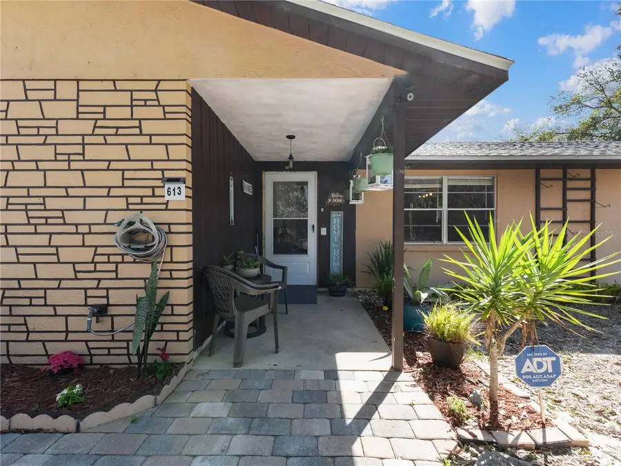 613 S Willow Avenue, Avon Park, FL 33825 - #2