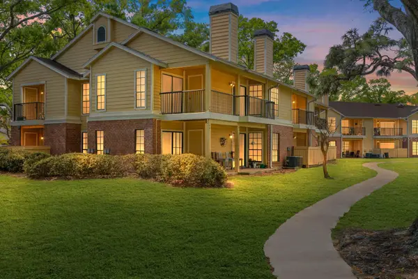 8609 Mallard Reserve Drive #203, TAMPA, FL 33614