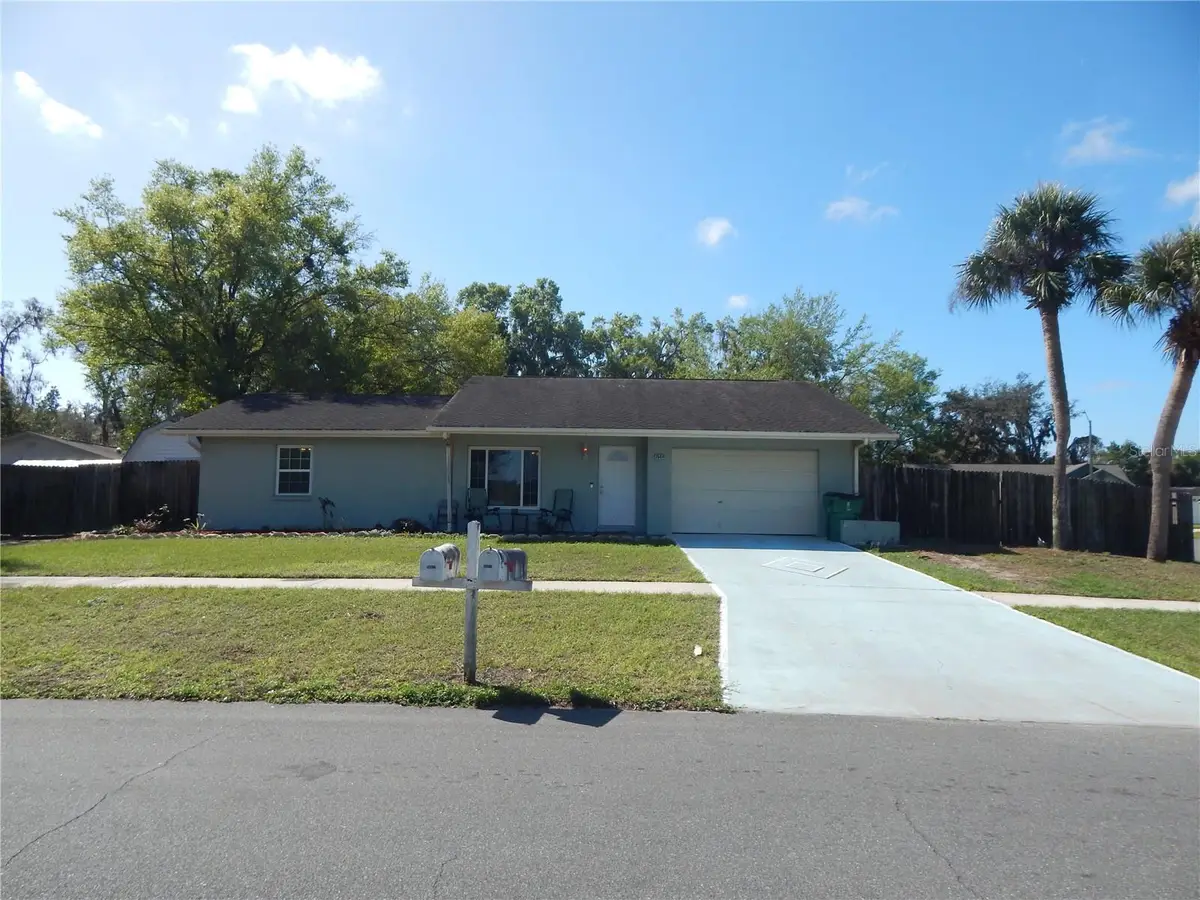 39414 8th Avenue, Zephyrhills, FL 33542 - #1