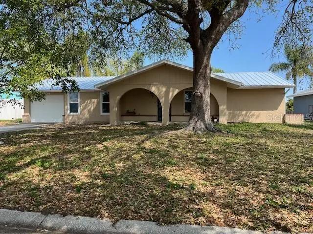 6204 38th Avenue W, Bradenton, FL 34209 - #1