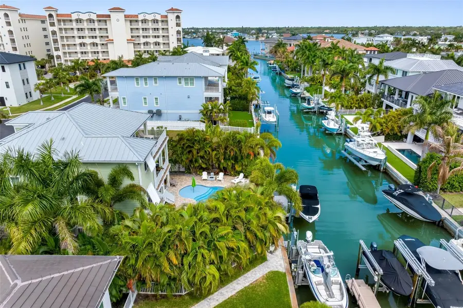 124 Forest Hills Drive, Redington Shores, FL 33708 - #3