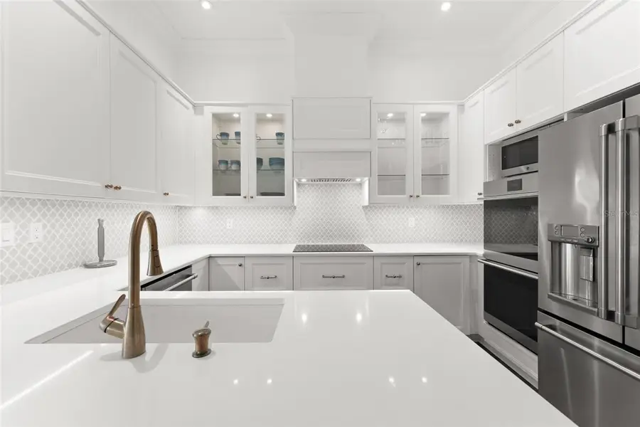 625 Tropical Breeze Way, Tampa, FL 33602 - #3